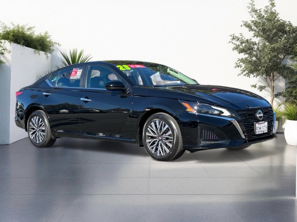 2023 Nissan Altima SV