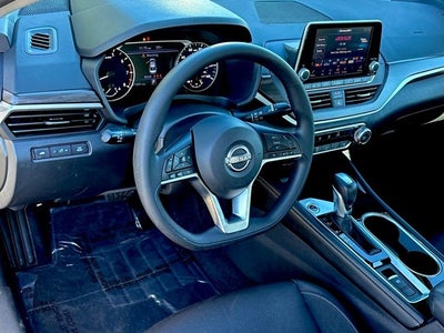 2023 Nissan Altima SV