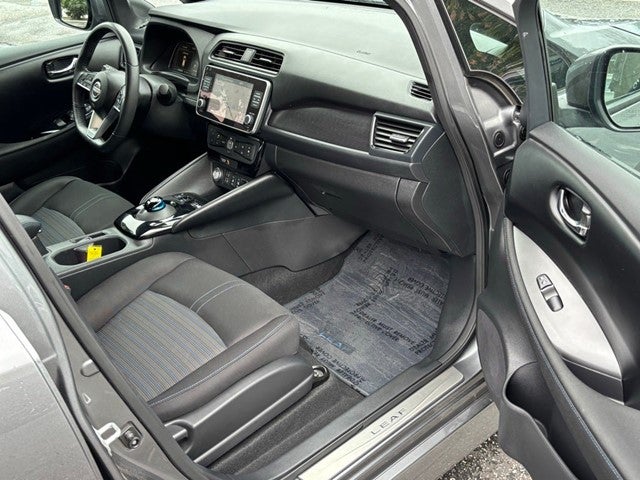 2023 Nissan Leaf SV Plus