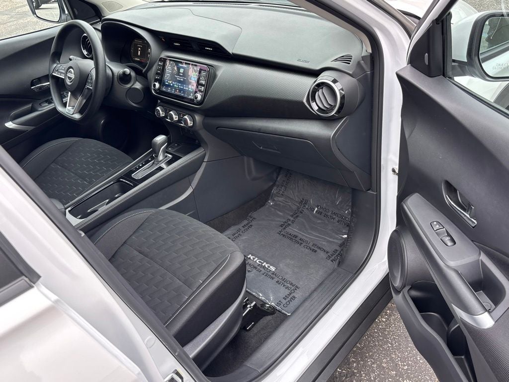 2024 Nissan Kicks SV