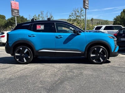2025 Nissan Kicks SR