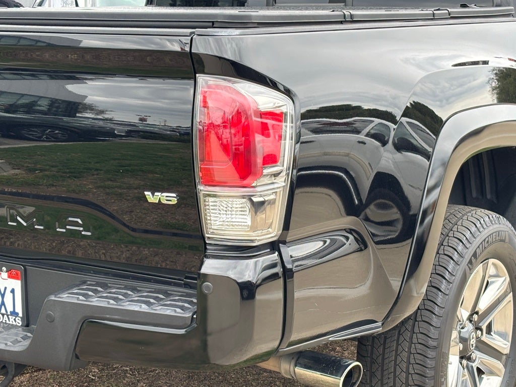 2016 Toyota Tacoma Limited V6