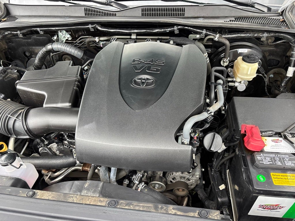 2016 Toyota Tacoma Limited V6