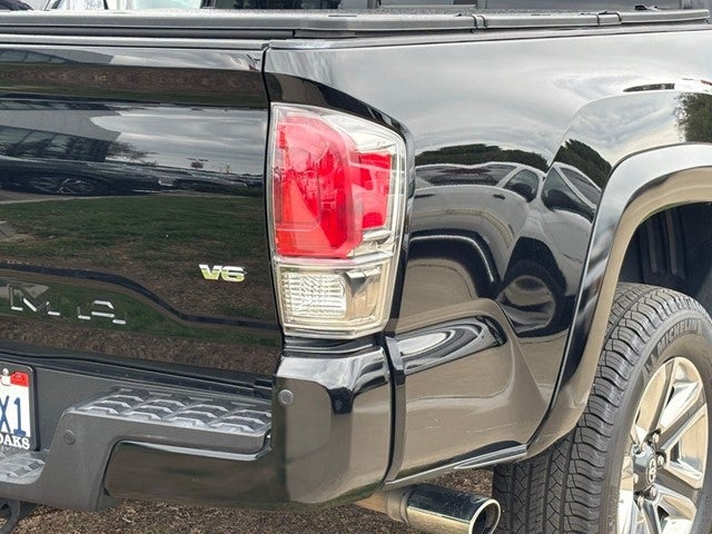 2016 Toyota Tacoma Limited V6