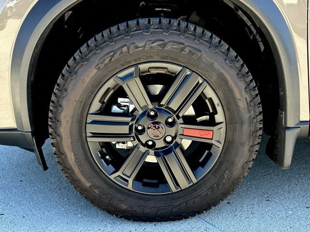 2025 Nissan Rogue Rock Creek®