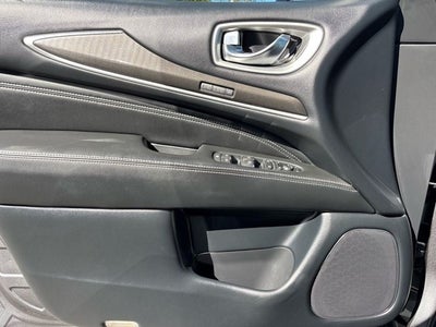 2019 INFINITI QX60 LUXE FWD