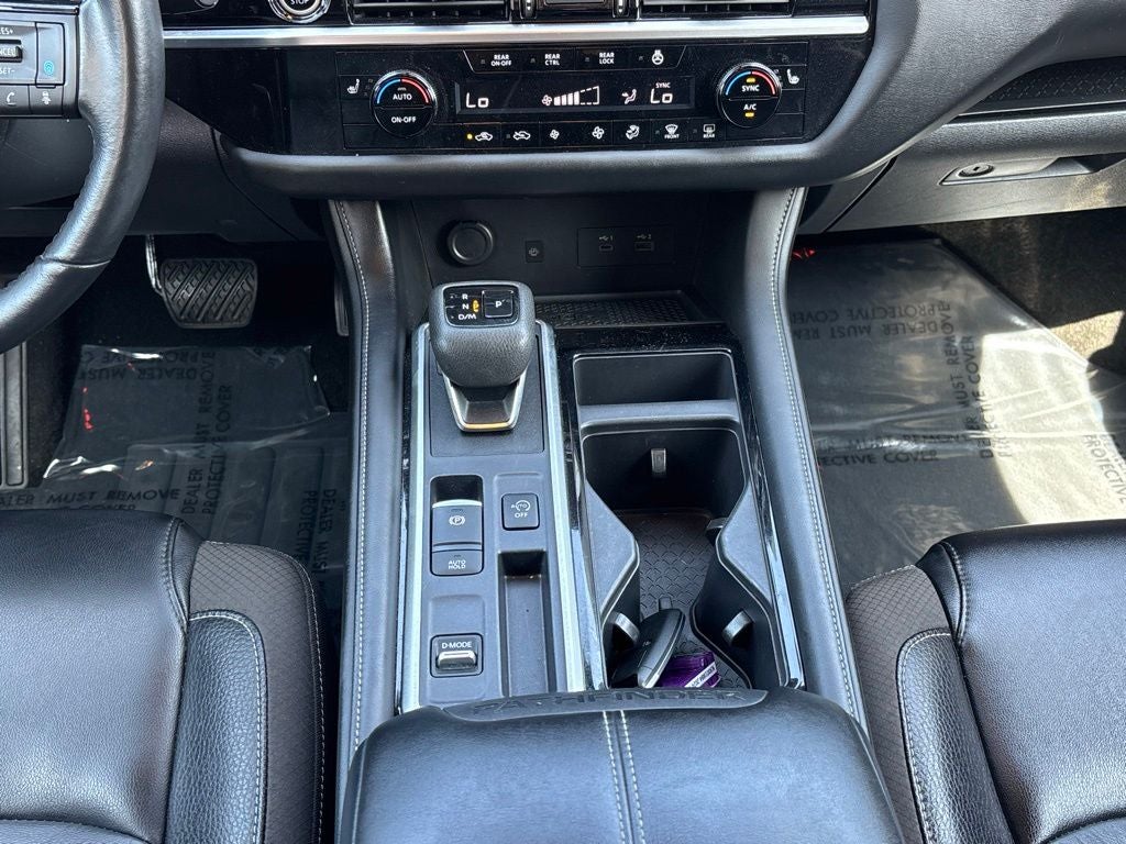 2024 Nissan Pathfinder SL
