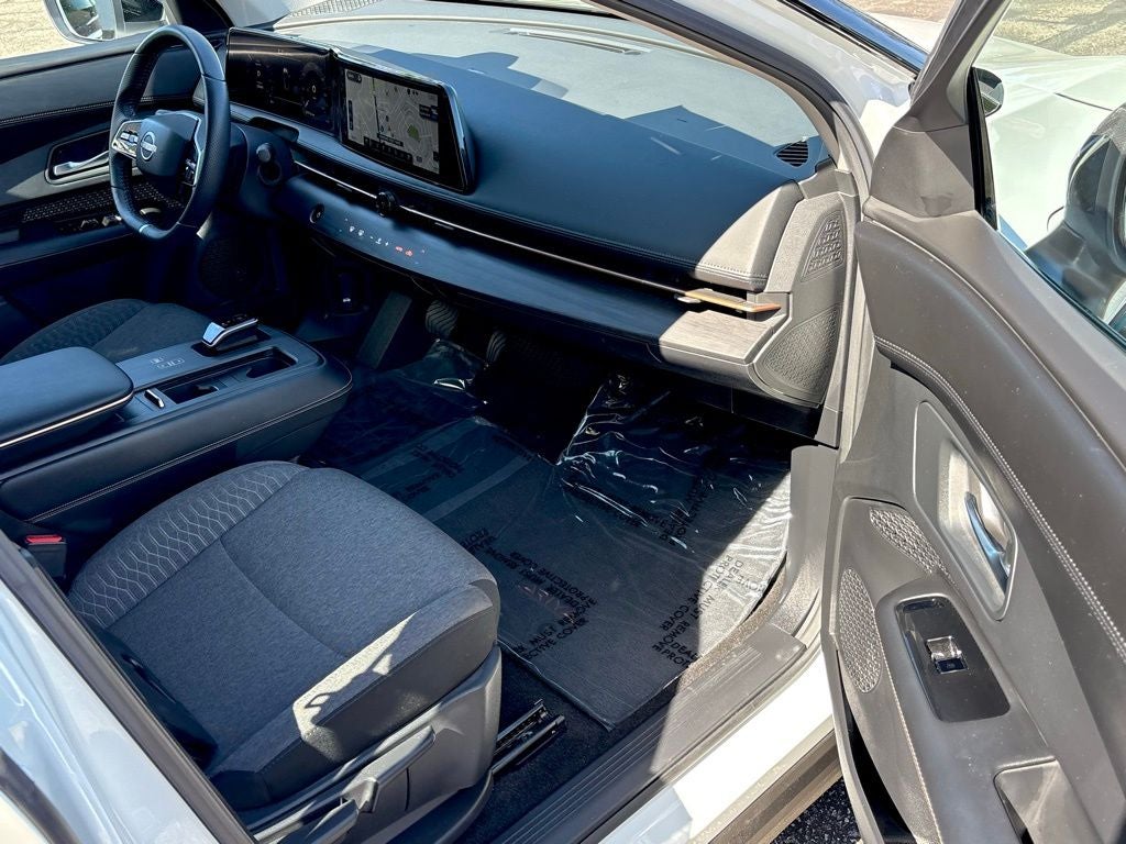 2023 Nissan Ariya VENTURE+