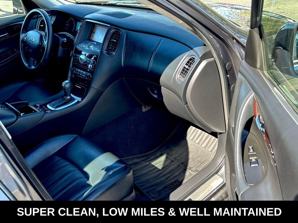 2016 INFINITI QX50 Base