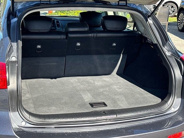 2016 INFINITI QX50 Base