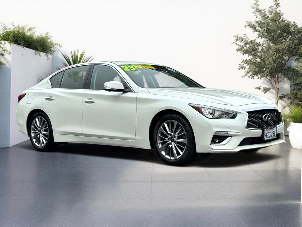 2023 INFINITI Q50 LUXE RWD