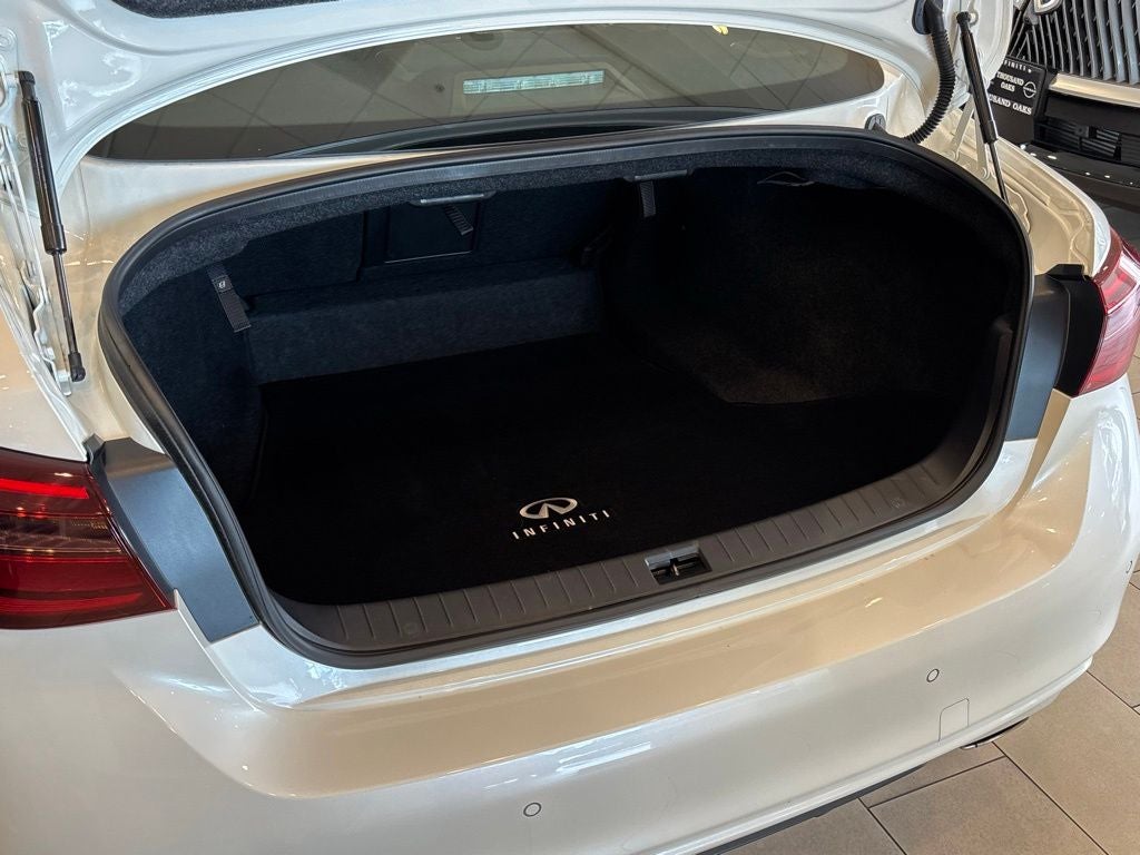 2023 INFINITI Q50 LUXE RWD