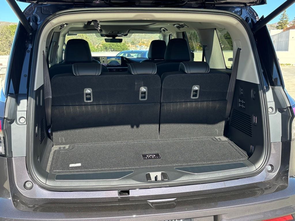 2026 INFINITI QX80 Luxe 4WD
