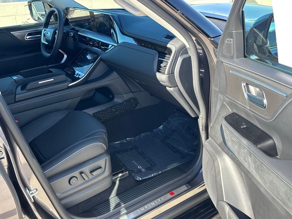 2026 INFINITI QX80 Luxe 4WD