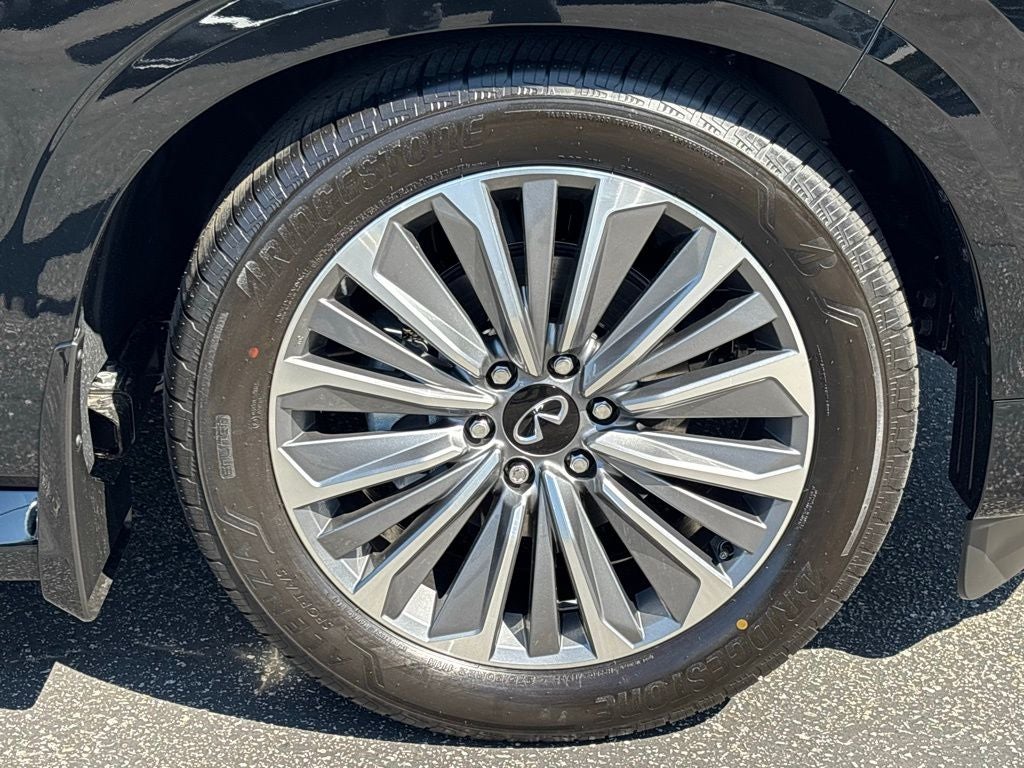 2026 INFINITI QX80 Luxe 4WD