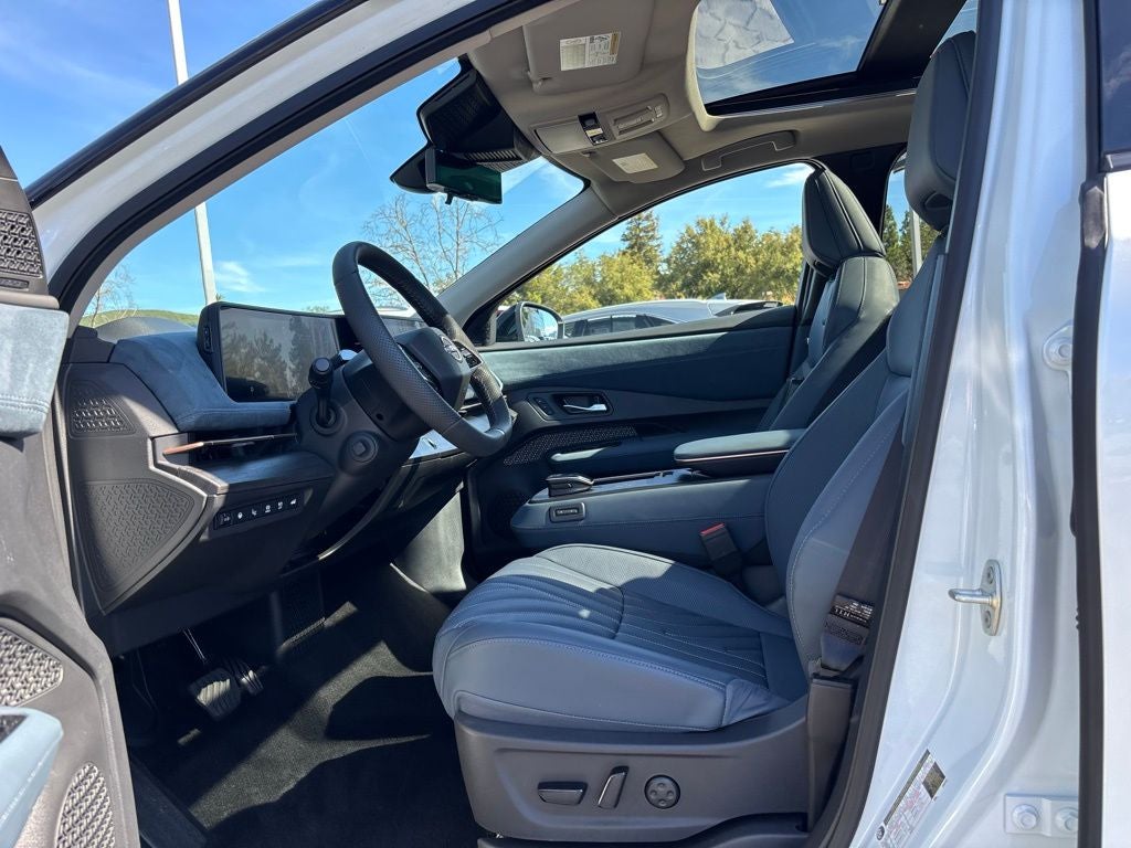 2025 Nissan Ariya PLATINUM+ e-4ORCE