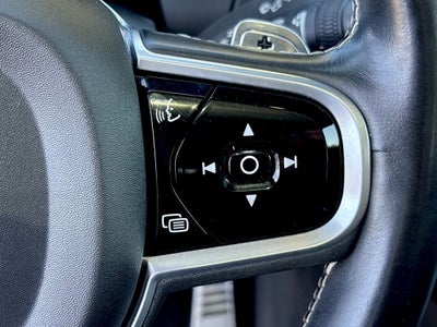 2020 Volvo XC60 T5 R-Design