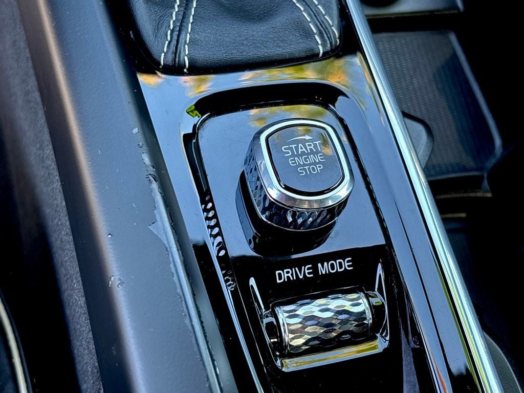2020 Volvo XC60 T5 R-Design