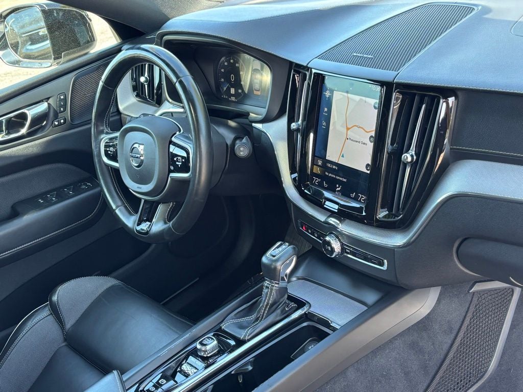 2020 Volvo XC60 T5 R-Design