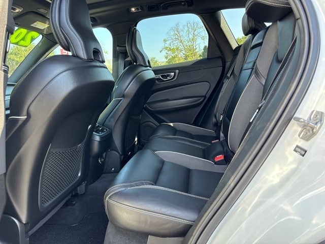 2020 Volvo XC60 T5 R-Design