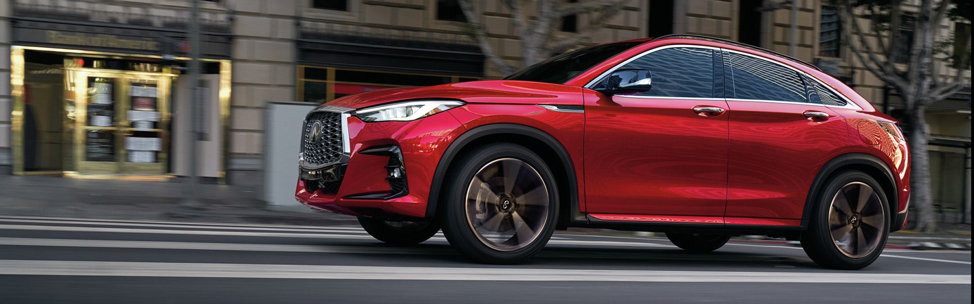 Infiniti QX55 model side view